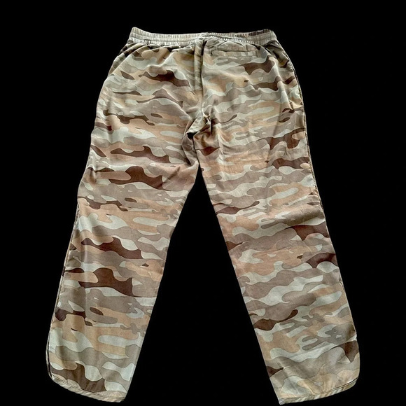 NWT Caslon Size Medium Green Camo Camouflage Pull On Pants Stretch Spring New - Picture 2 of 7